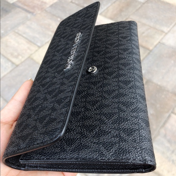 Gaby’sBags👜💕-NWT Michael Kors Trifold Wallet - Picture 3 of 5